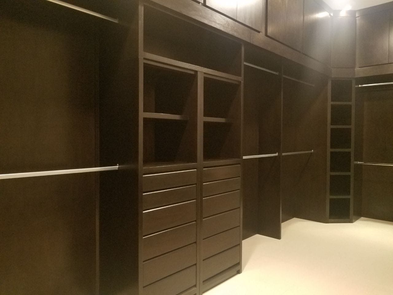 Vestidor Amplio en Chocolate
