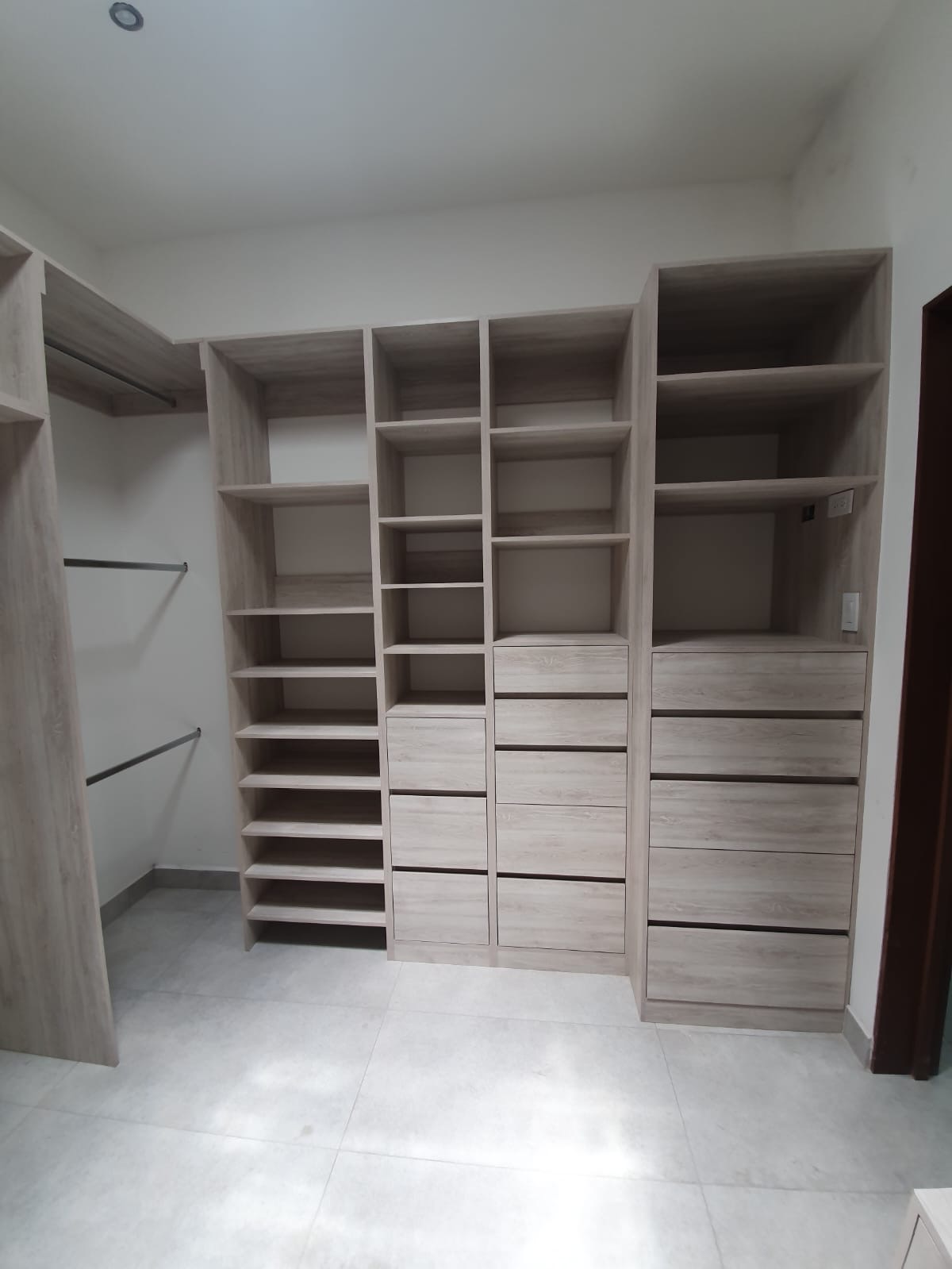 Vestidor Abierto en Arena
